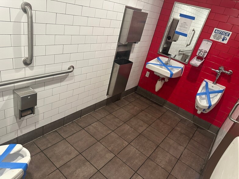 More Photos Of 2365 Pleasant Hill Rd, Duluth Fast Food For Lease