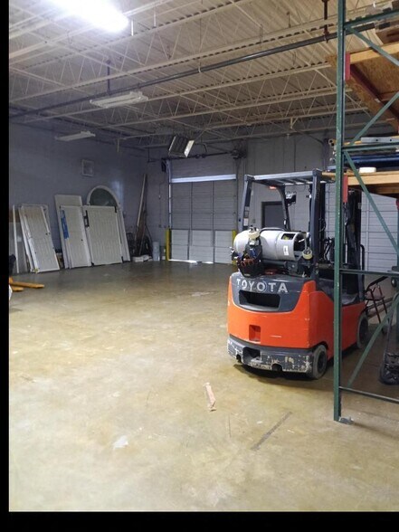 More Photos Of 5945 Peachtree Cors E, Peachtree Corners Flex For Sale