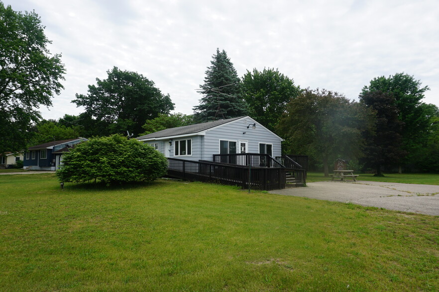 Primary Photo Of 23913 Red Arrow Hwy, Mattawan Auto Dealership For Sale