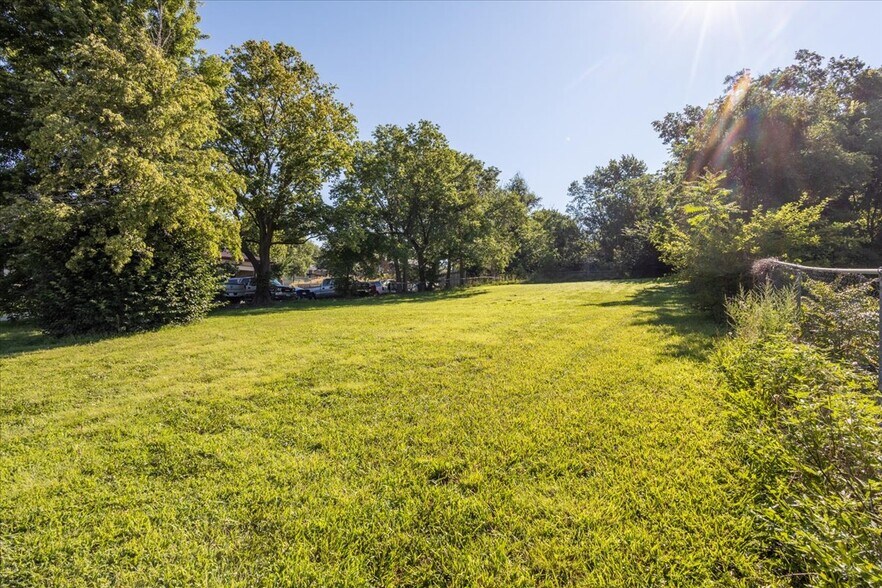 More Photos Of 222 Locust St, Hickman Land For Sale