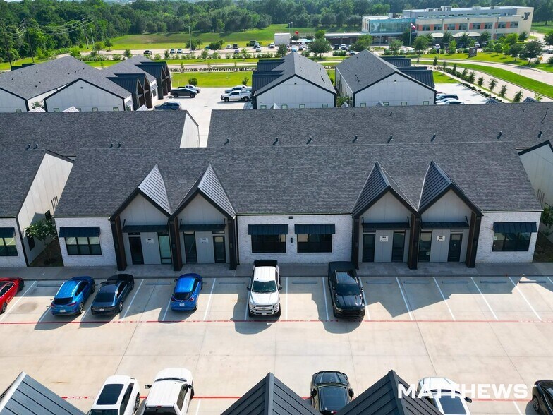 More Photos Of 1325 Main St, Katy Medical For Lease