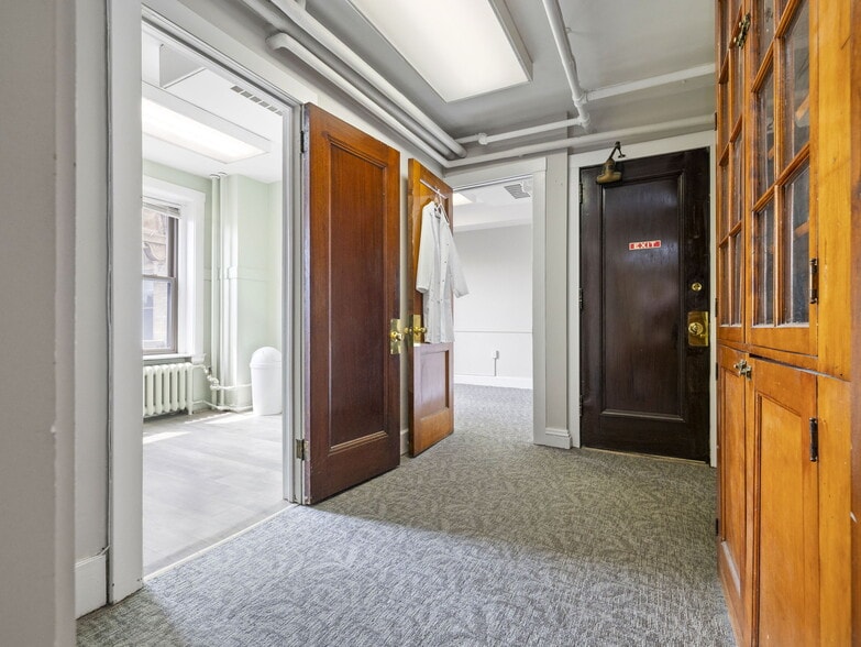 More Photos Of 1180 Beacon St, Brookline Hospital For Sale