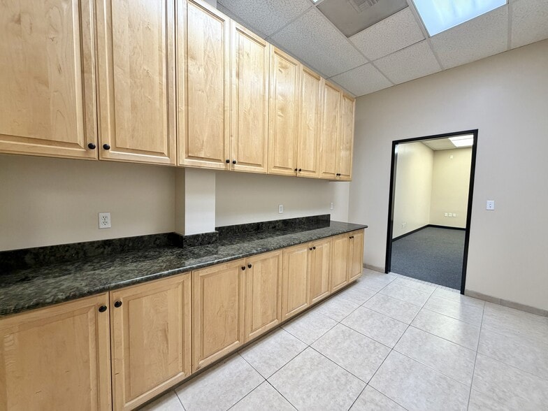 More Photos Of 16702-16800 Valley View Ave, La Mirada Research And Development For Lease
