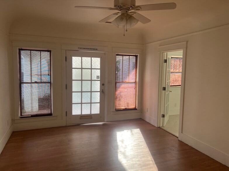 More Photos Of 838 W 19th St, Merced Office For Lease