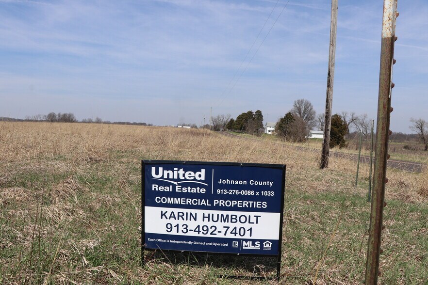 More Photos Of SW Corner Missouri 139 Highway & County Road 150, Hale Land For Sale