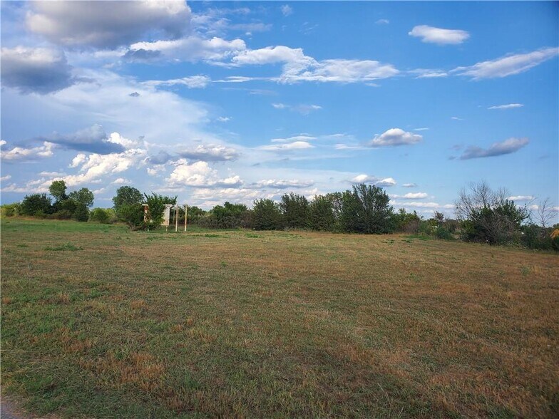 More Photos Of 3139 S Interstate Dr, Norman Land For Sale