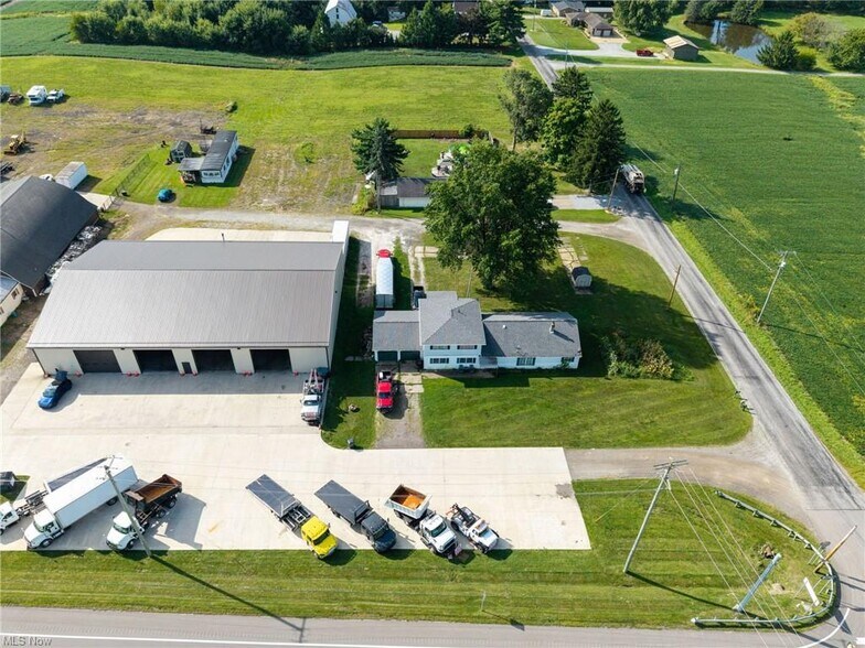 More Photos Of 62 Kurzen N rd, Dalton Multifamily For Sale