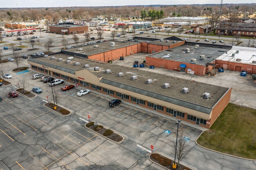 More Photos Of 154 W Hively Ave, Elkhart Unknown For Sale