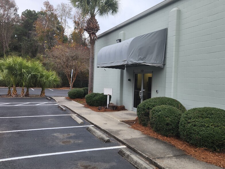 More Photos Of 2704 Highmarket St, Georgetown Freestanding For Sale