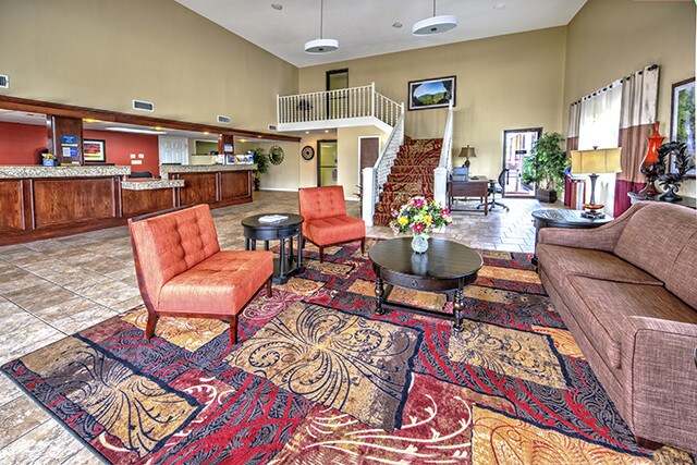 More Photos Of 2326 N Arkansas Ave, Russellville Hotel For Sale