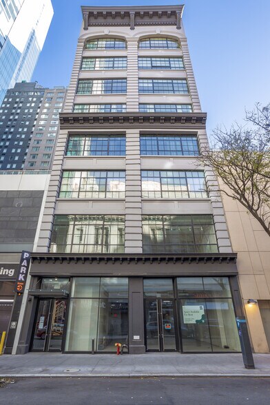 More Photos Of 397 Bridge St, Brooklyn Office For Lease