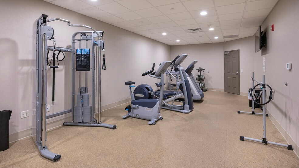 More Photos Of 100 W Broadway Ave, Bismarck Medical For Sale