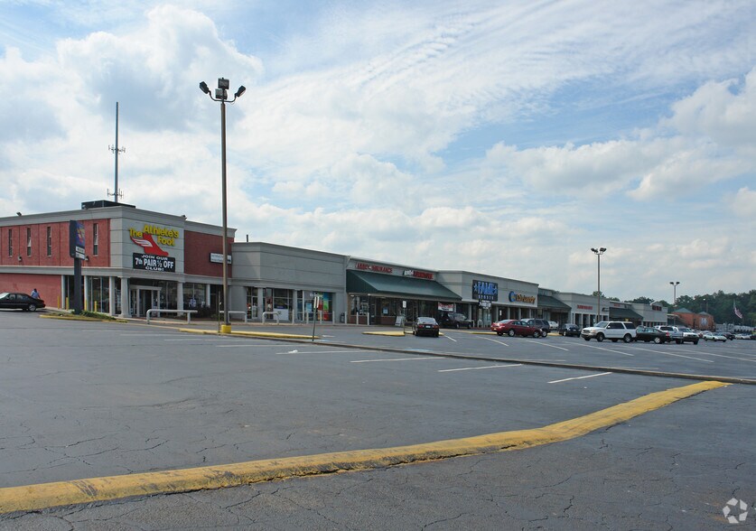 Primary Photo Of 3435-3553 Memorial Dr, Decatur Unknown For Lease