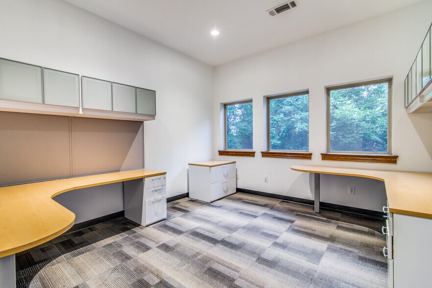 More Photos Of 3012 Ridge Rd, Rockwall Office For Lease