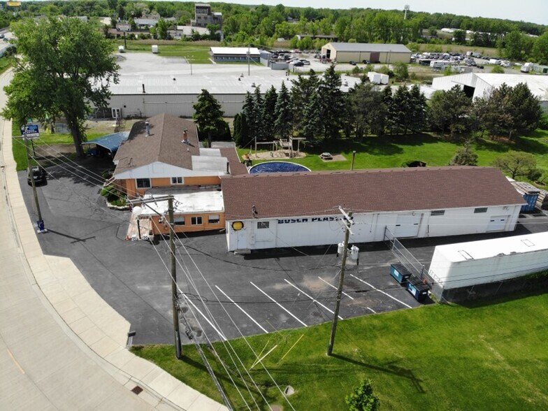 More Photos Of 21706 E US Highway 30, Lynwood Warehouse For Sale