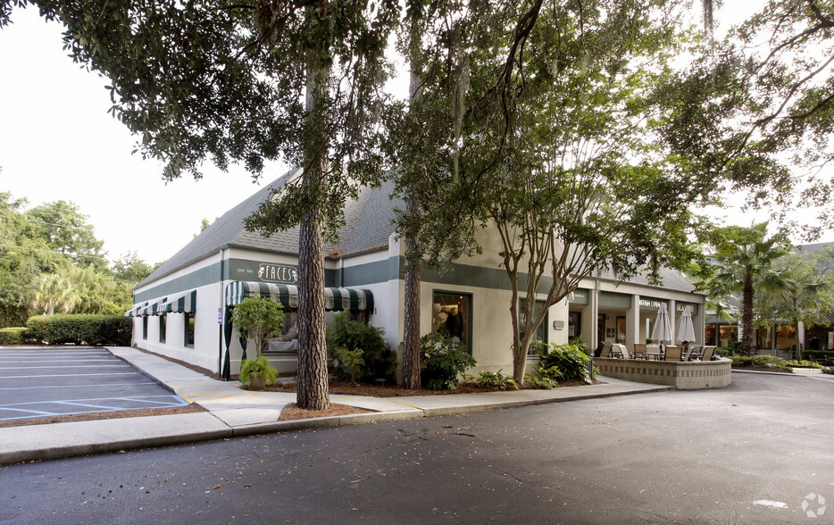 Primary Photo Of 1000 William Hilton Pky, Hilton Head Island Storefront For Sale