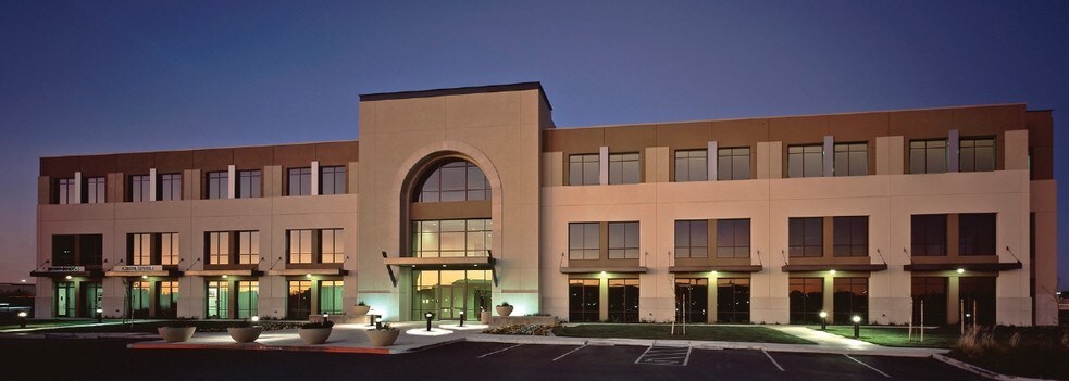 More Photos Of 9275 Laguna Springs Dr, Elk Grove Office For Sale