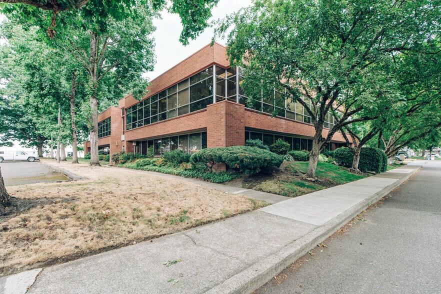 More Photos Of 1905 NW 169th Pl, Beaverton Office For Lease