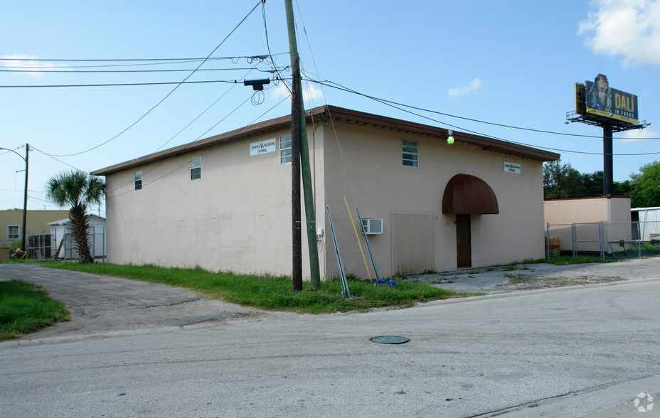 Primary Photo Of 1972 15th Ave N, Saint Petersburg Service For Lease