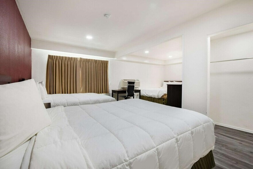 More Photos Of 625 W Broadway St, Needles Hotel For Sale