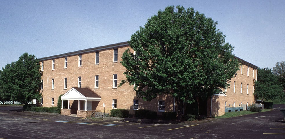 Primary Photo Of 401 Pilgrim Ln, Drexel Hill Office For Sale