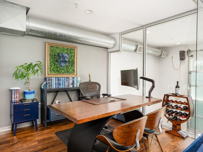 More Photos Of 215 California St, El Segundo Office For Lease