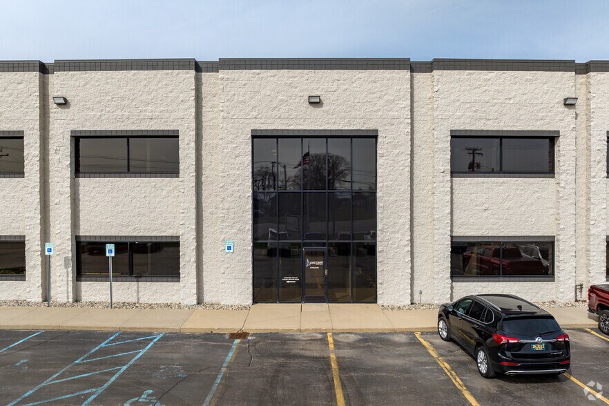 More Photos Of 27733 Groesbeck Hwy, Roseville Warehouse For Sale