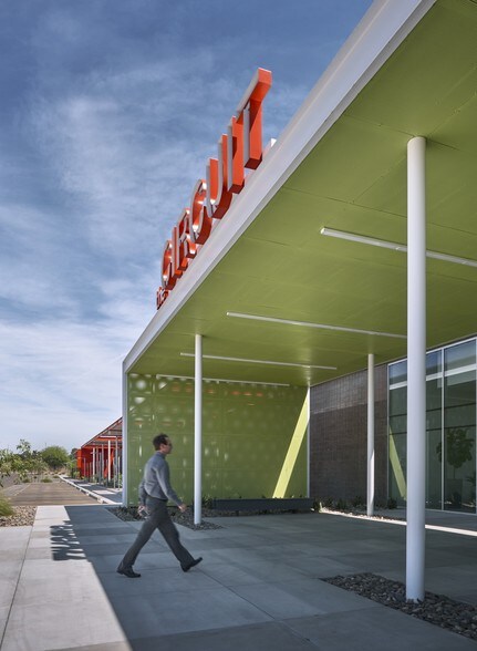 More Photos Of 615 S River Dr, Tempe Office For Lease