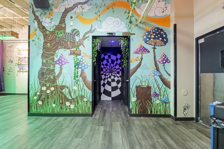 More Photos Of 7909 High School Rd, Elkins Park Restaurant For Lease