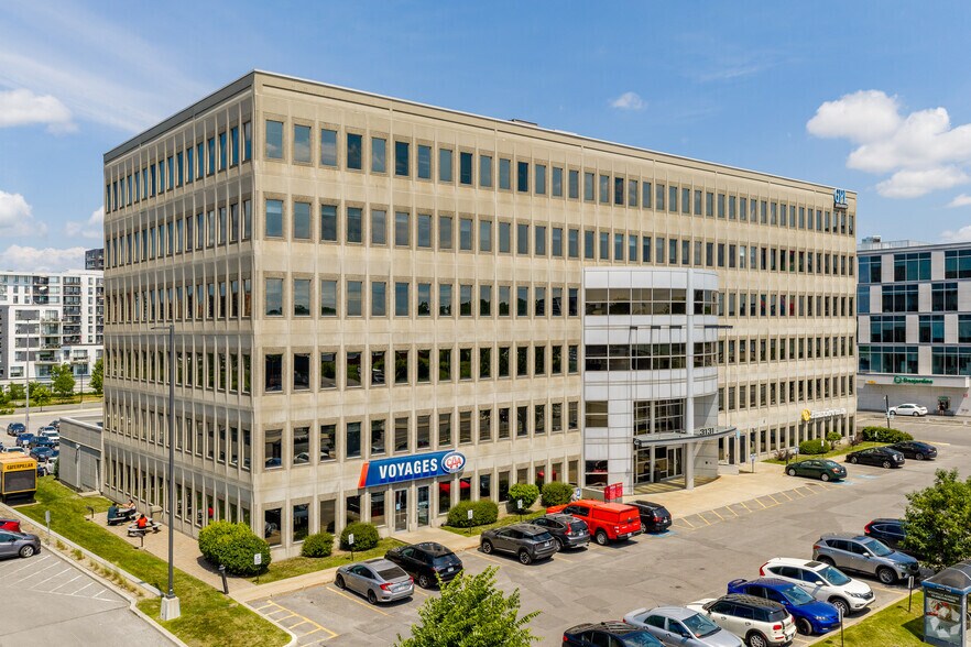 More Photos Of 3131 Boul Saint-Martin O, Laval Office For Lease