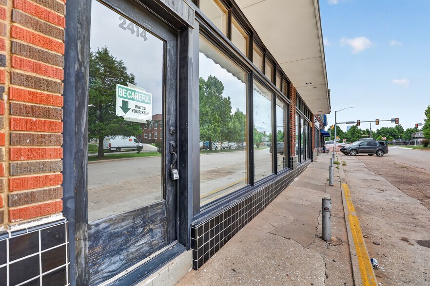 More Photos Of 2412-2414 N Robinson Ave, Oklahoma City Storefront Retail Office For Sale