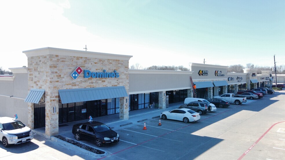 More Photos Of 15020-15070 Highway 6, Rosharon Unknown For Lease