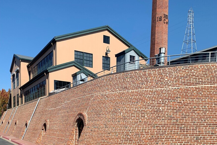 More Photos Of 125 E Sir Francis Drake Blvd, Larkspur Office For Lease