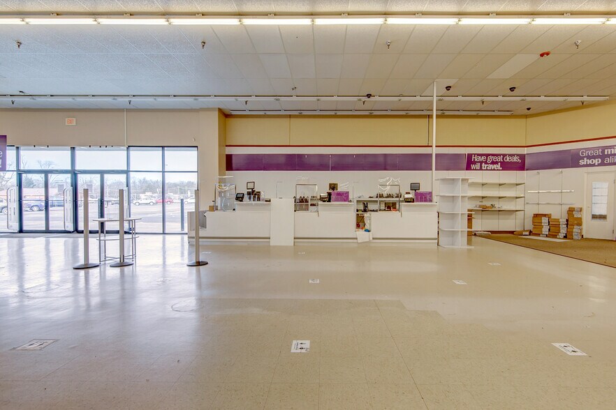 More Photos Of 2145 E State Road 54, Linton Freestanding For Sale