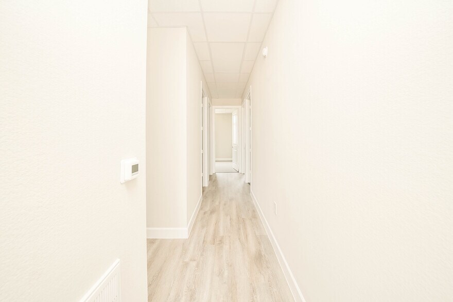 More Photos Of 5501 Cabrera dr, Sugar Land Medical For Lease