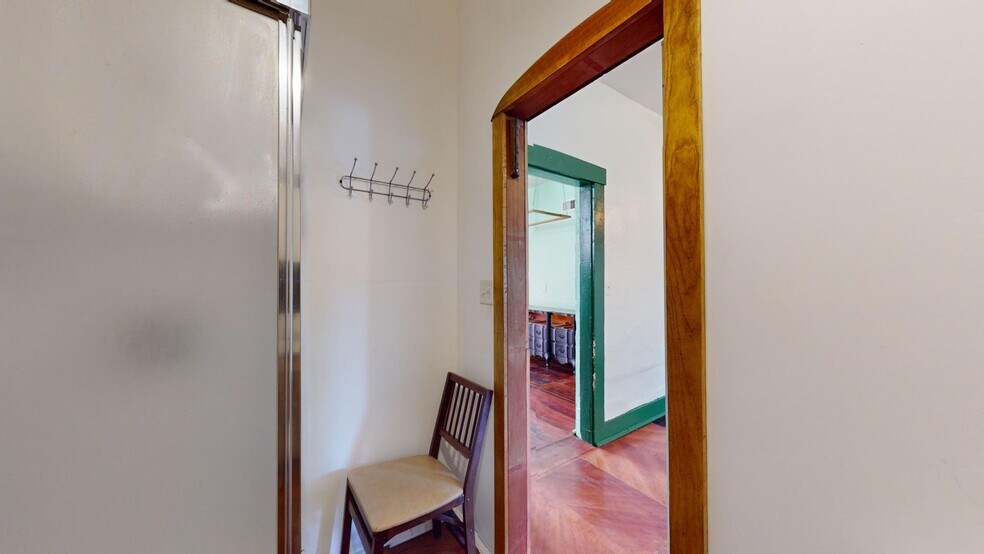 More Photos Of 6911-6917 S Broadway, Saint Louis Storefront Retail Residential For Sale