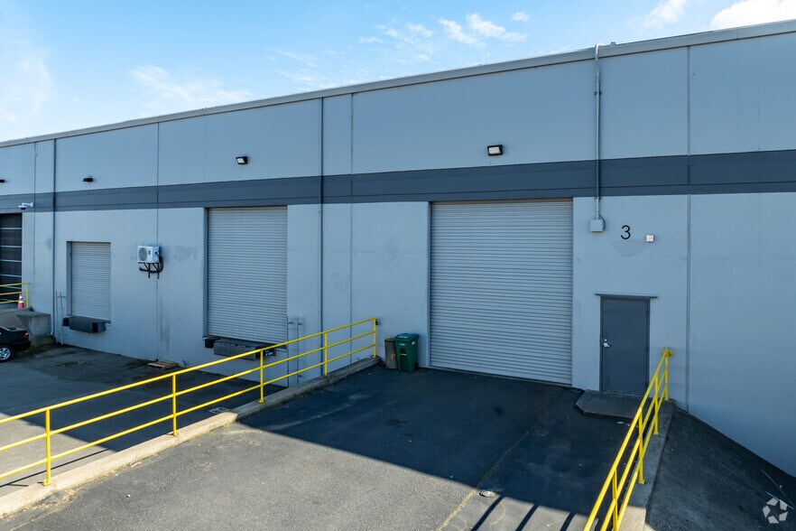 More Photos Of 8470 Belvedere Ave, Sacramento Warehouse For Lease