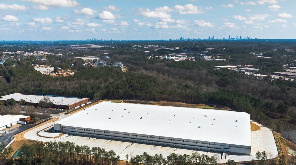 More Photos Of 240 The Bluffs NW, Austell Distribution For Lease