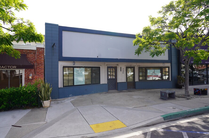 More Photos Of 5622-5624 La Jolla Blvd, La Jolla Storefront Retail Residential For Sale