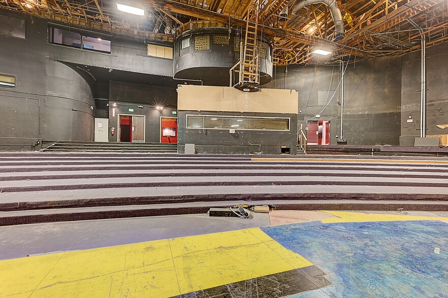 More Photos Of 6230 W Sunset Blvd, Los Angeles Movie Radio TVStudio For Sale