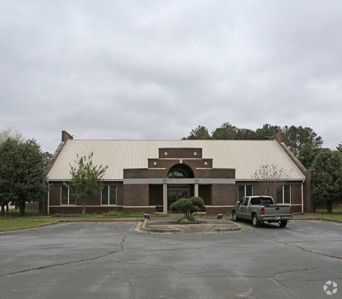 More Photos Of 2920 N Decatur Rd, Decatur Distribution For Sale