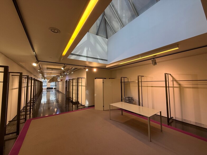 More Photos Of 41 W 56th St, New York Office For Sale