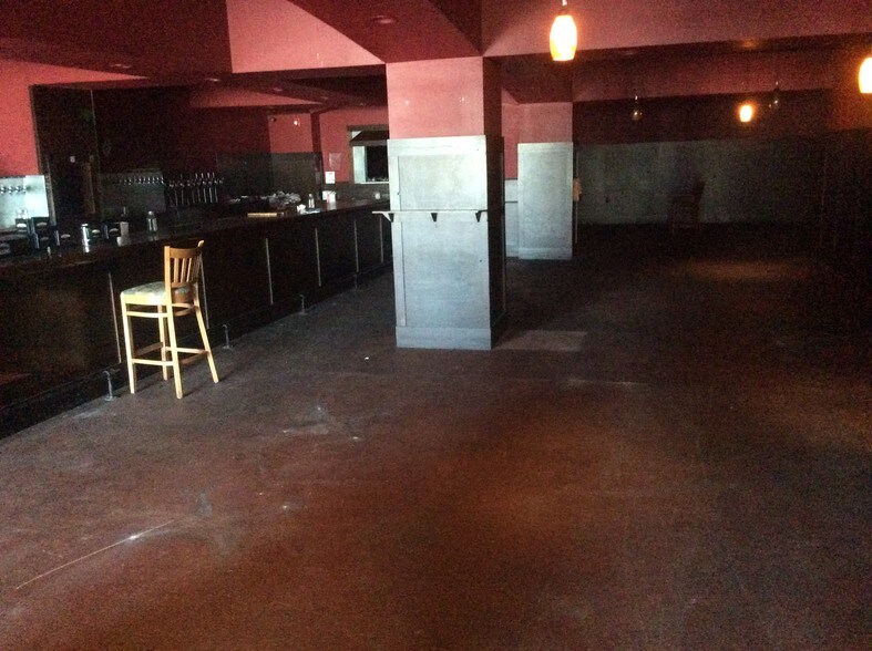 More Photos Of 5636 US Route 60, Huntington Unknown For Lease