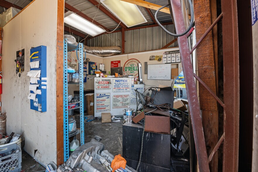 More Photos Of 1450 W Main St, Merced Auto Repair For Sale