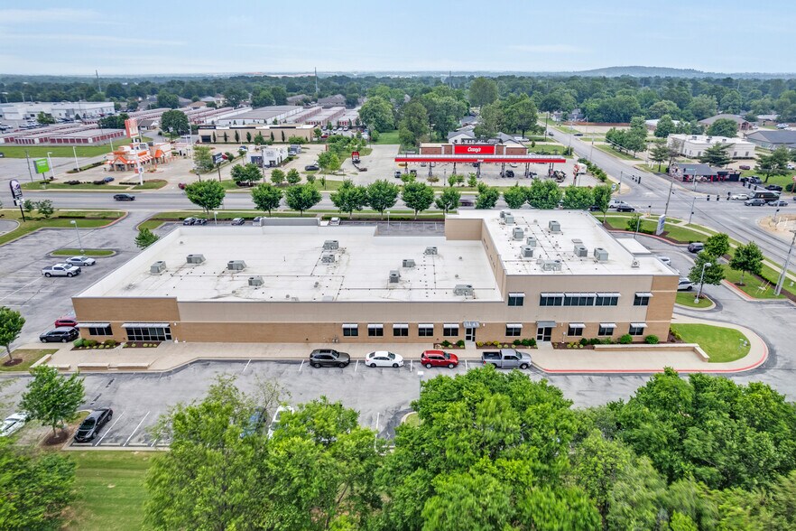 More Photos Of 4077 Elm Springs Rd, Springdale Medical For Sale