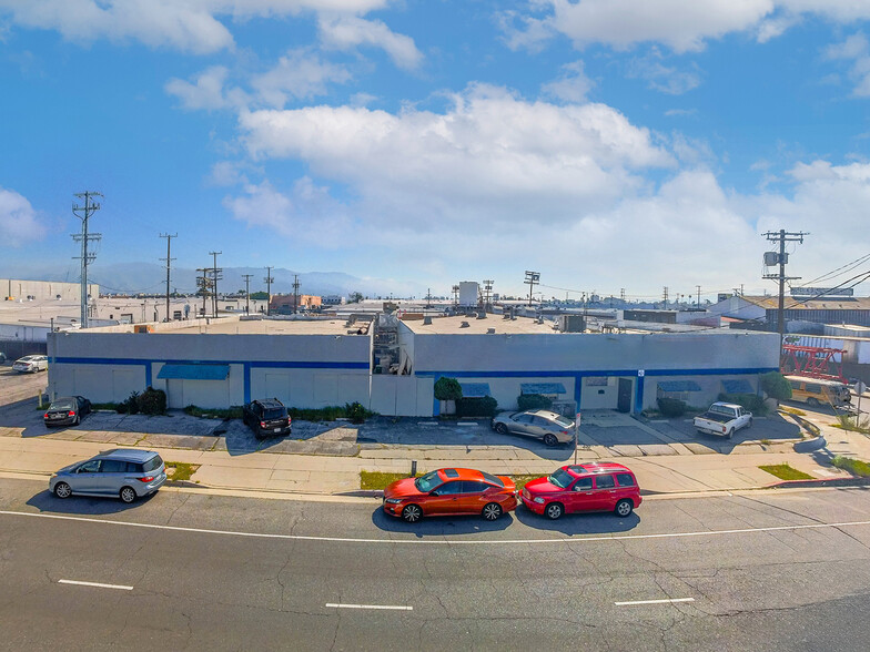 Primary Photo Of 6846-6856 Tujunga Ave, North Hollywood Manufacturing For Sale