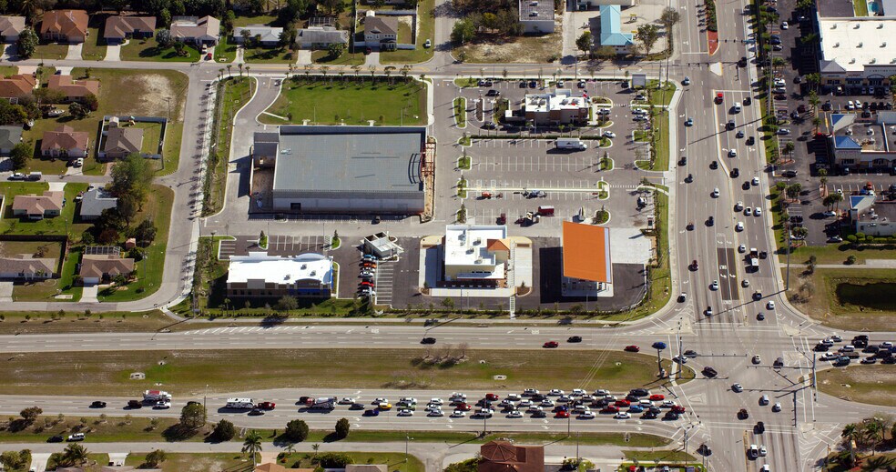 Primary Photo Of 2615 Santa Barbara Blvd, Cape Coral Supermarket For Lease