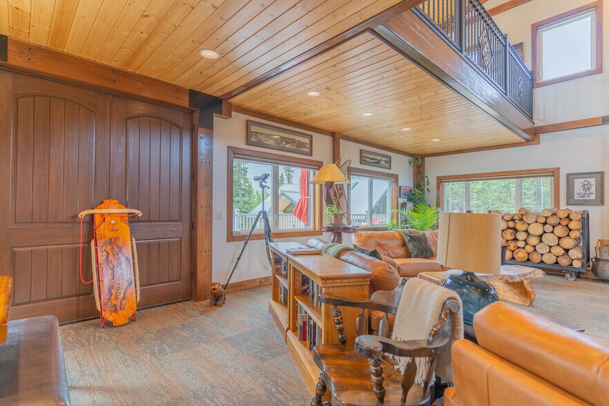 More Photos Of Quartz Lake, Delta Junction Lodge Meeting Hall For Sale