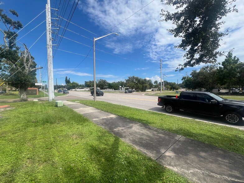 More Photos Of 6449 38th Ave, Saint Petersburg Medical For Lease