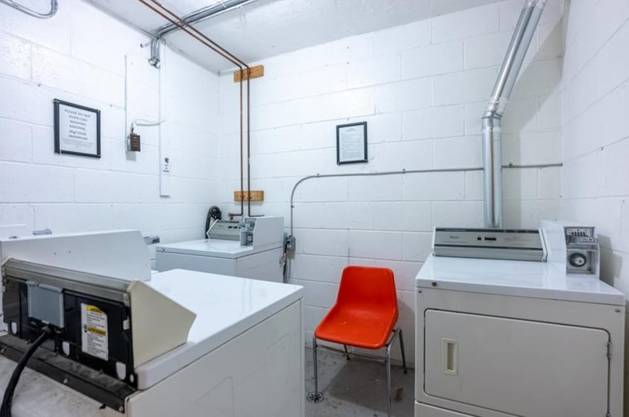 More Photos Of 1254 Fennell Ave E, Hamilton Apartments For Sale